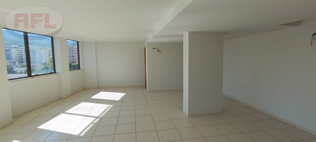 Sala Comercial na Freguesia