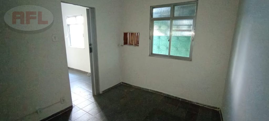 CASA TERREA EM VISTA ALEGRE