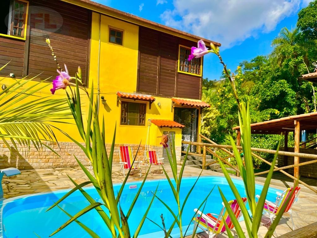 VENDE SE CASA EM GUAPIMIRIM