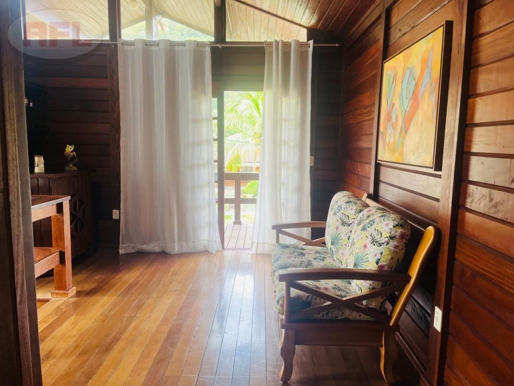 VENDE SE CASA EM GUAPIMIRIM