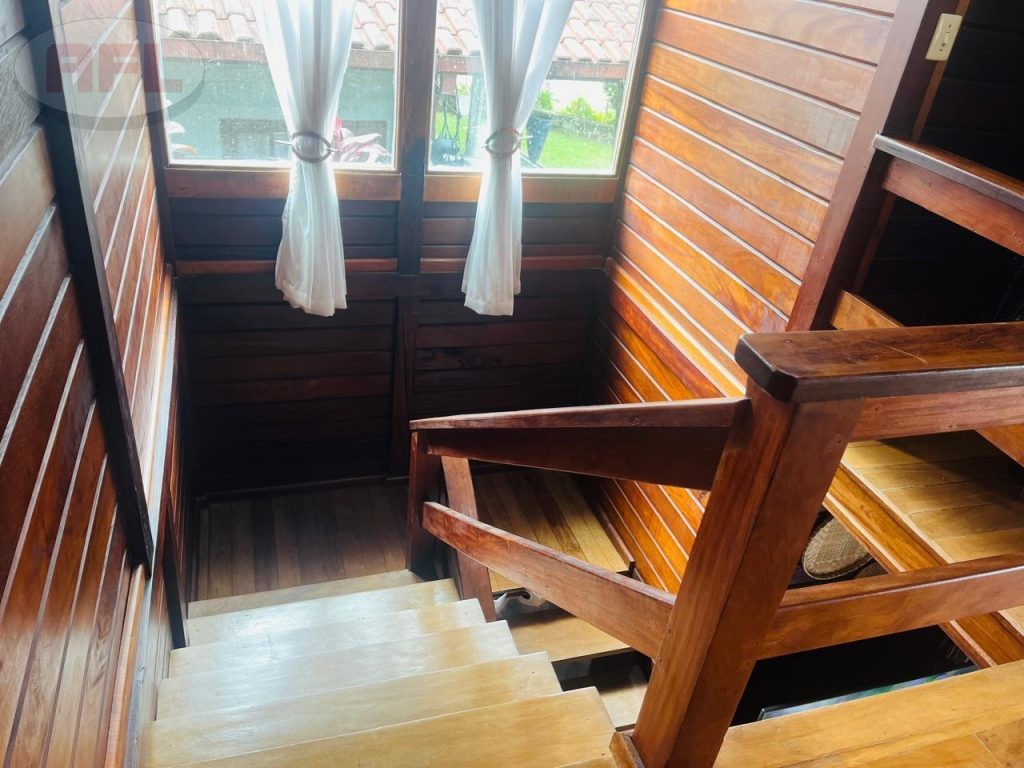 VENDE SE CASA EM GUAPIMIRIM