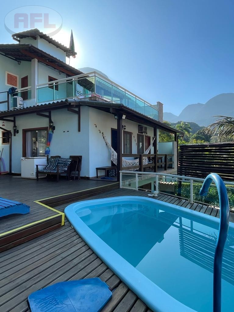 VENDE SE CASA EM GUAPIMIRIM