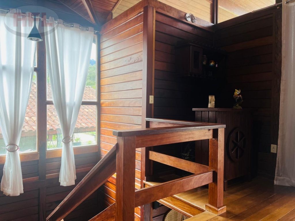 VENDE SE CASA EM GUAPIMIRIM