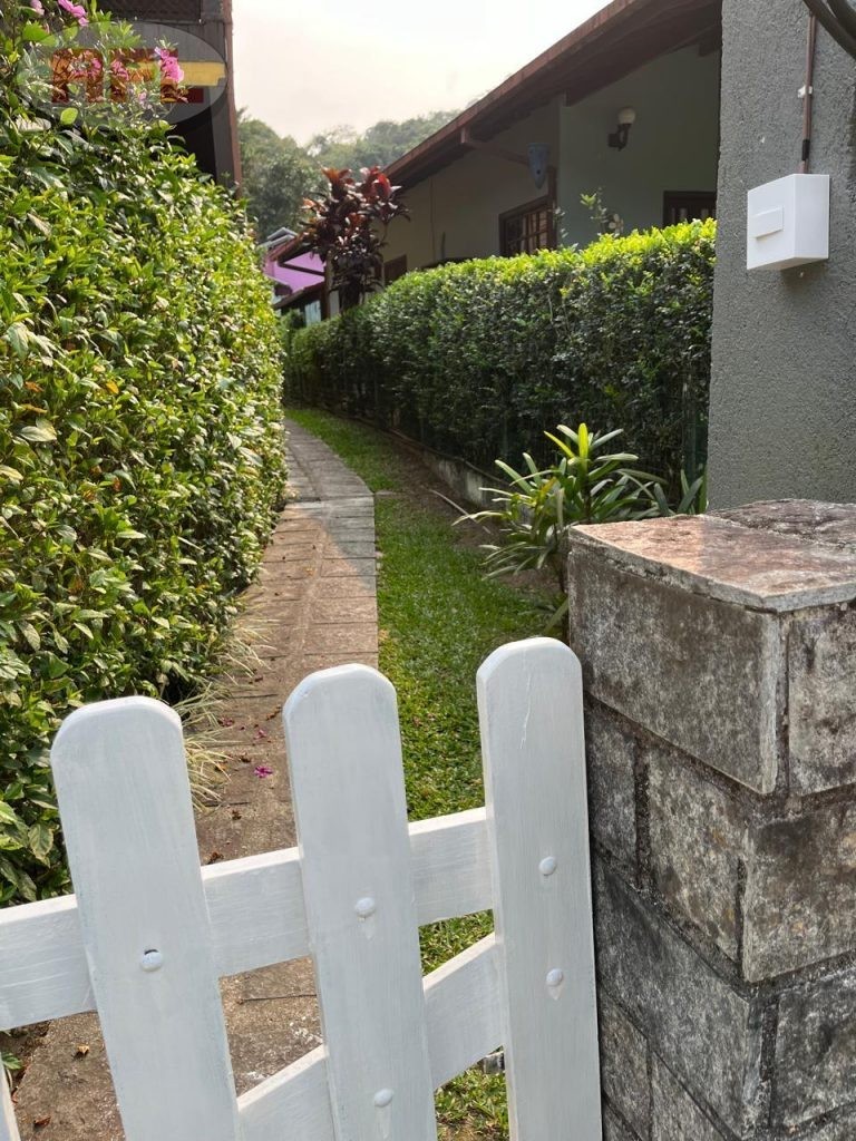 VENDE SE CASA EM GUAPIMIRIM