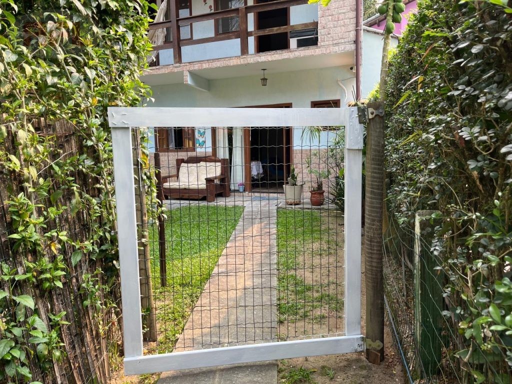 VENDE SE CASA EM GUAPIMIRIM