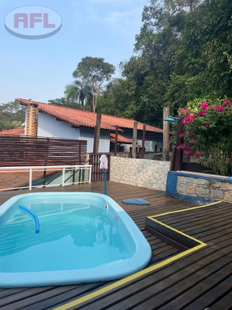 VENDE SE CASA EM GUAPIMIRIM