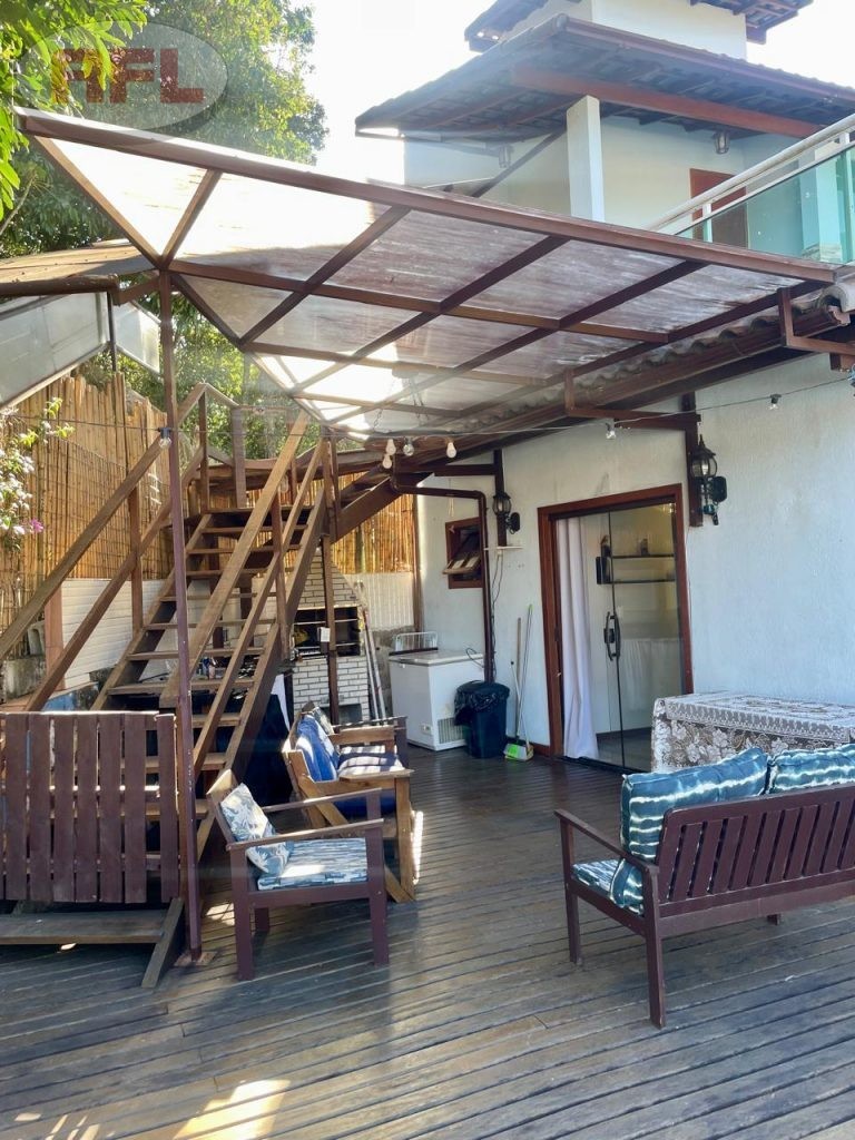 VENDE SE CASA EM GUAPIMIRIM