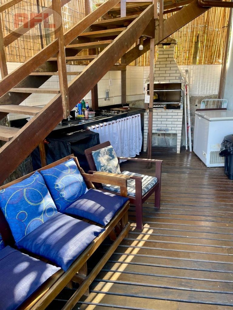 VENDE SE CASA EM GUAPIMIRIM