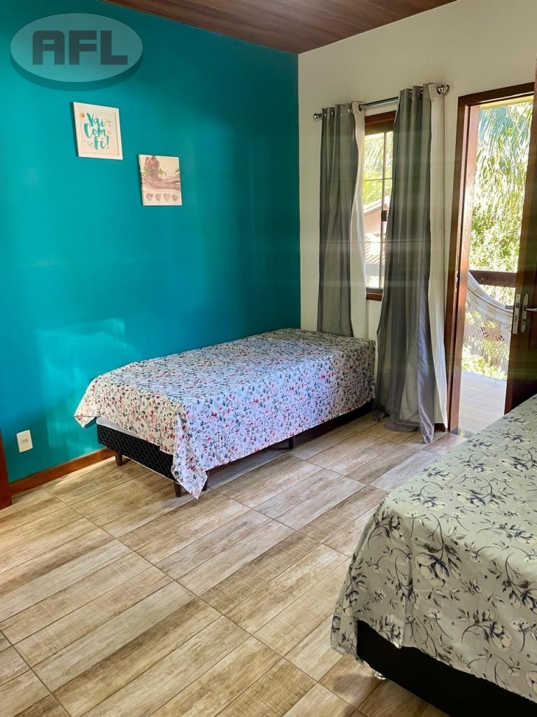 VENDE SE CASA EM GUAPIMIRIM