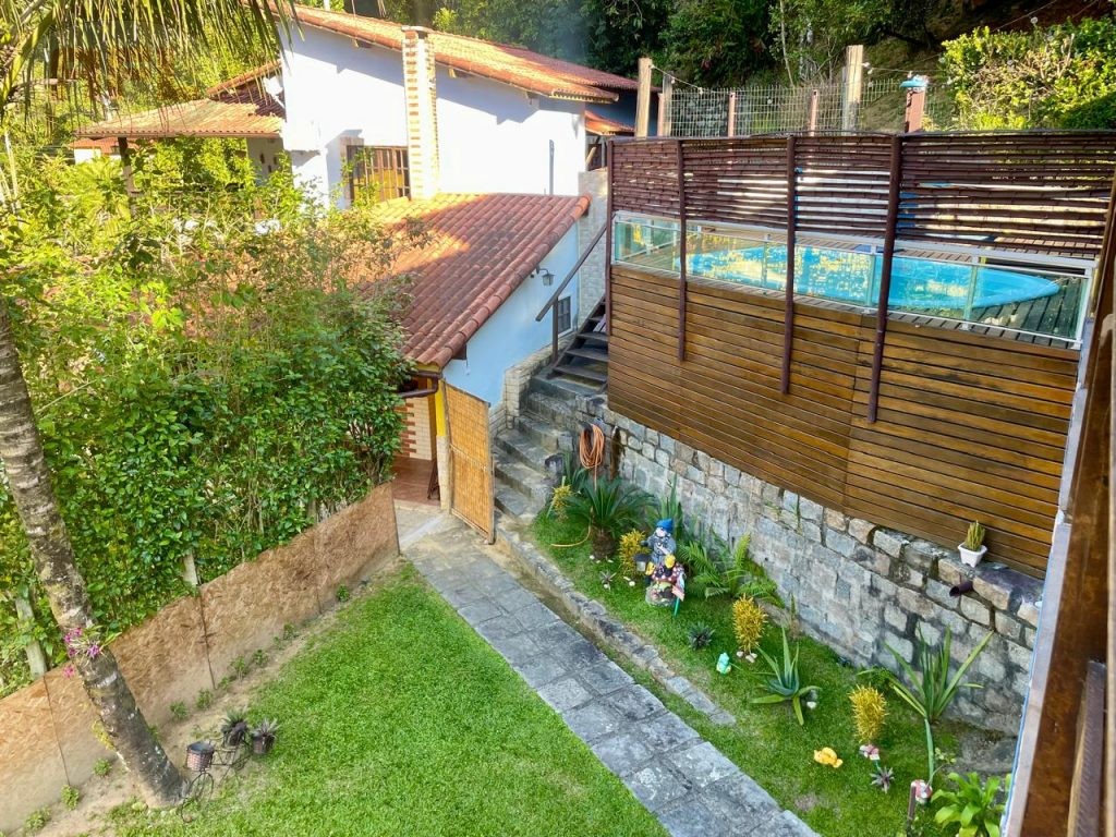 VENDE SE CASA EM GUAPIMIRIM