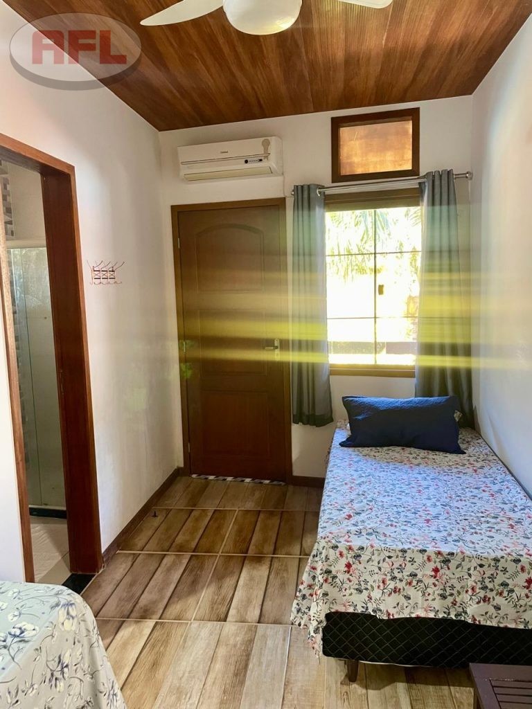 VENDE SE CASA EM GUAPIMIRIM