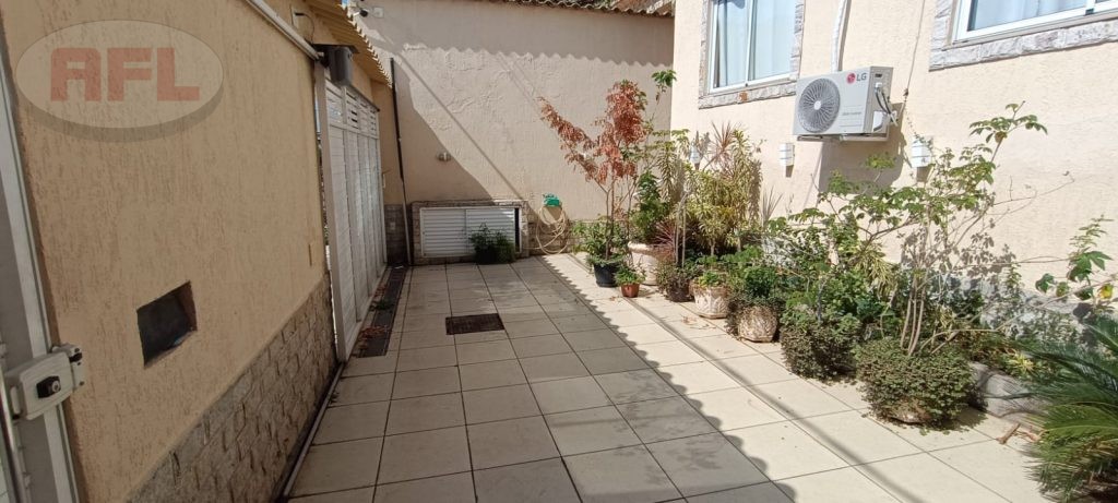 CASA EM VISTA ALEGRE