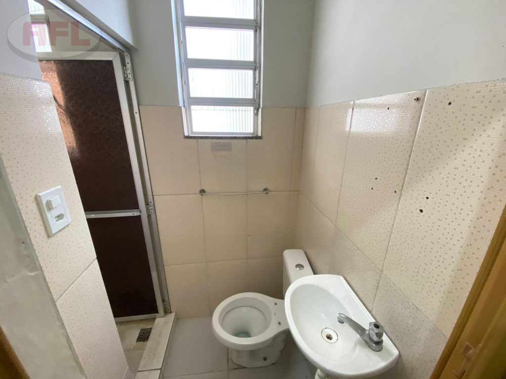 CASA TÉRREA EM VISTA ALEGRE