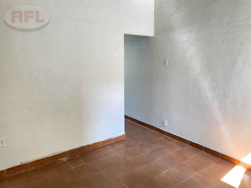 CASA TÉRREA EM VISTA ALEGRE