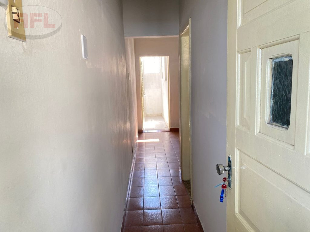 CASA TÉRREA EM VISTA ALEGRE