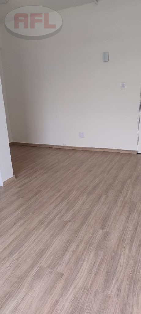 SALA COMERCIAL EM BONSUCESSO