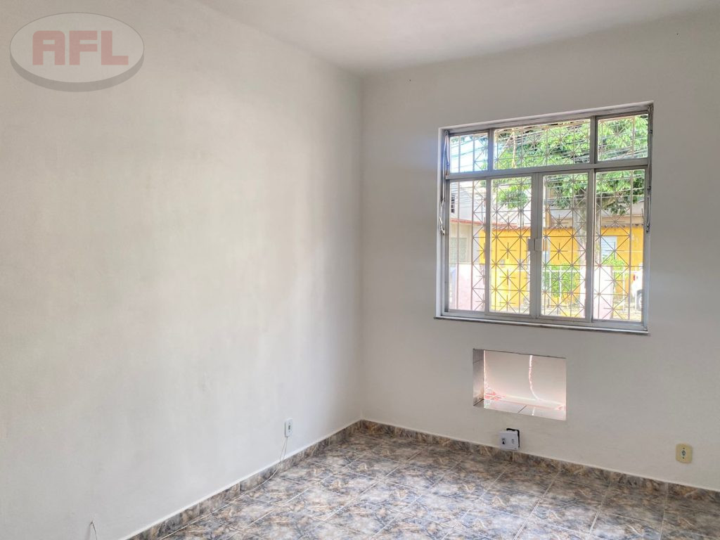 CASA TÉRREA EM VISTA ALEGRE