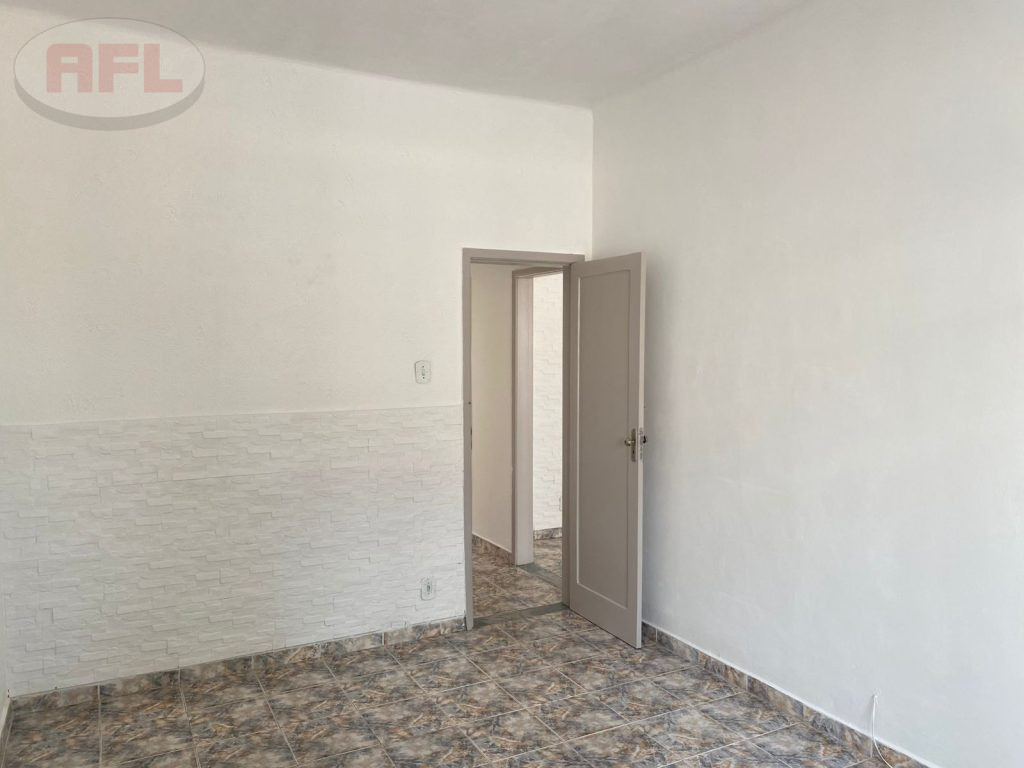 CASA TÉRREA EM VISTA ALEGRE