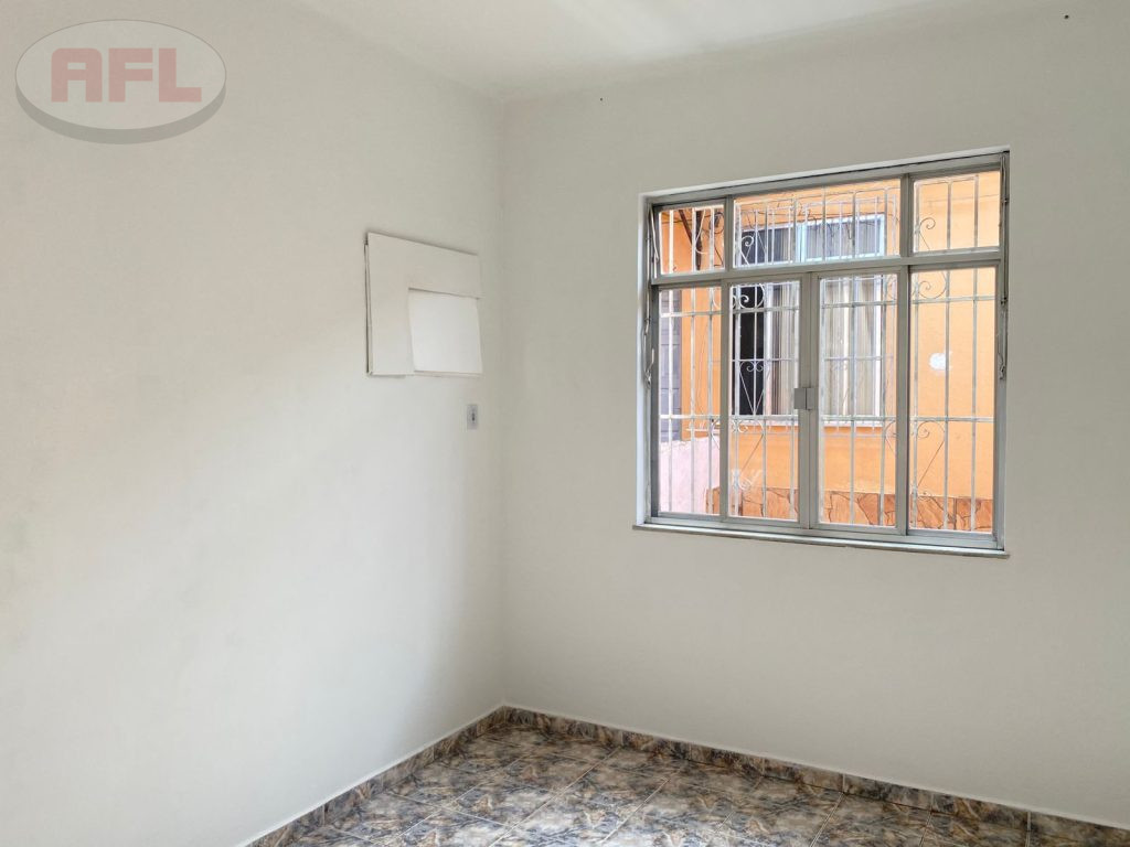 CASA TÉRREA EM VISTA ALEGRE