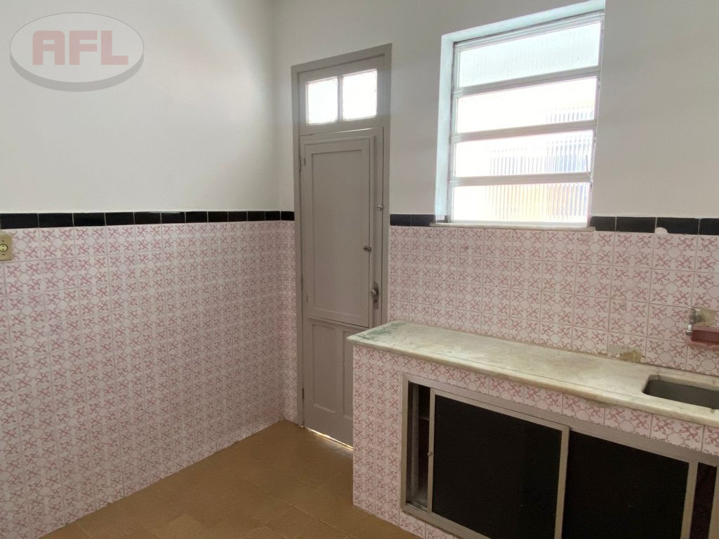 CASA TÉRREA EM VISTA ALEGRE