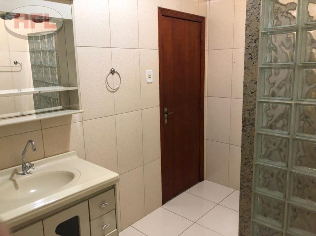 APARTAMENTO EM VISTA ALEGRE