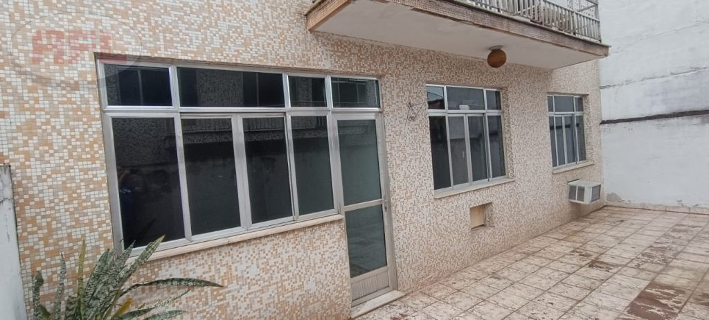 APARTAMENTO EM VISTA ALEGRE