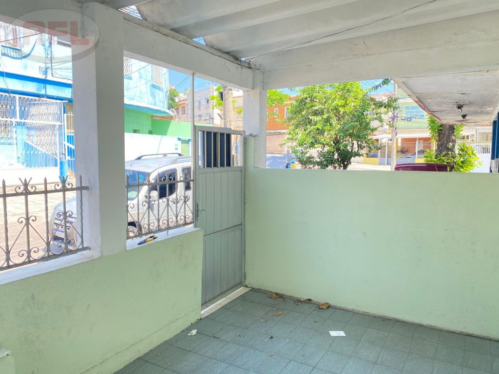 CASA TÉRREA EM VISTA ALEGRE