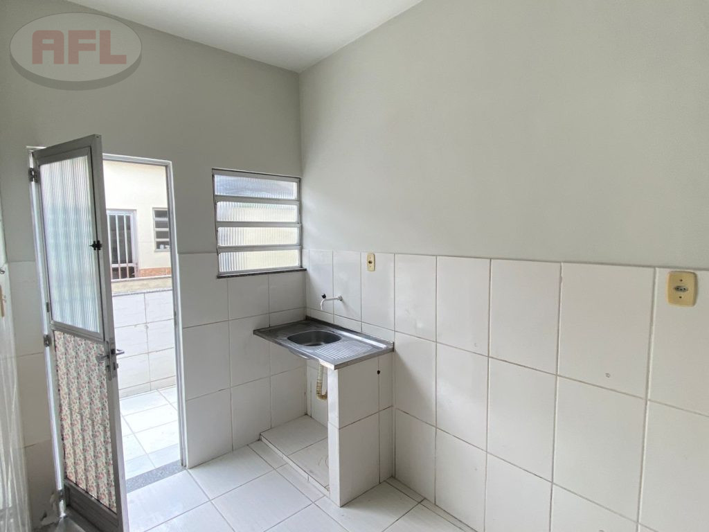 CASA DE VILA EM REALENGO