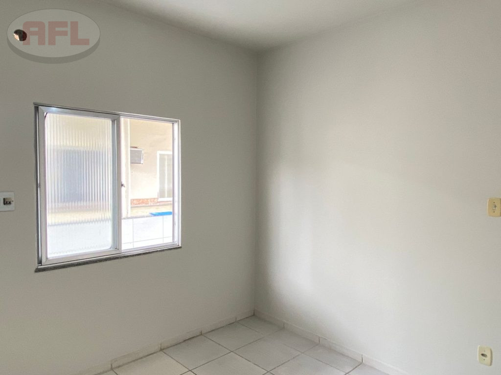 CASA DE VILA EM REALENGO