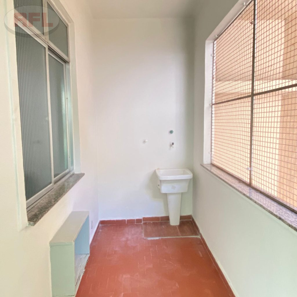 APARTAMENTO EM VISTA ALEGRE