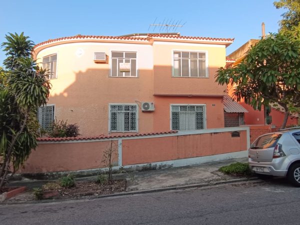 APARTAMENTO EM VISTA ALEGRE