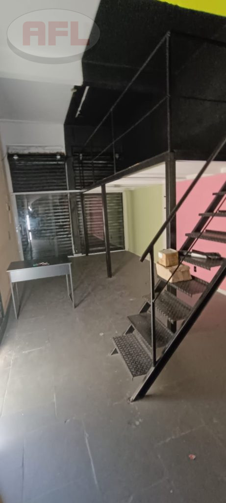LOJA EM CORDOVIL